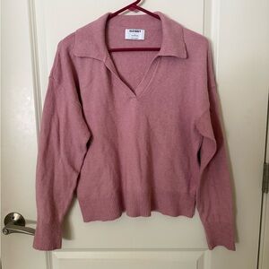 Old Navy Women's V-Neck Sweater in Soft Pink